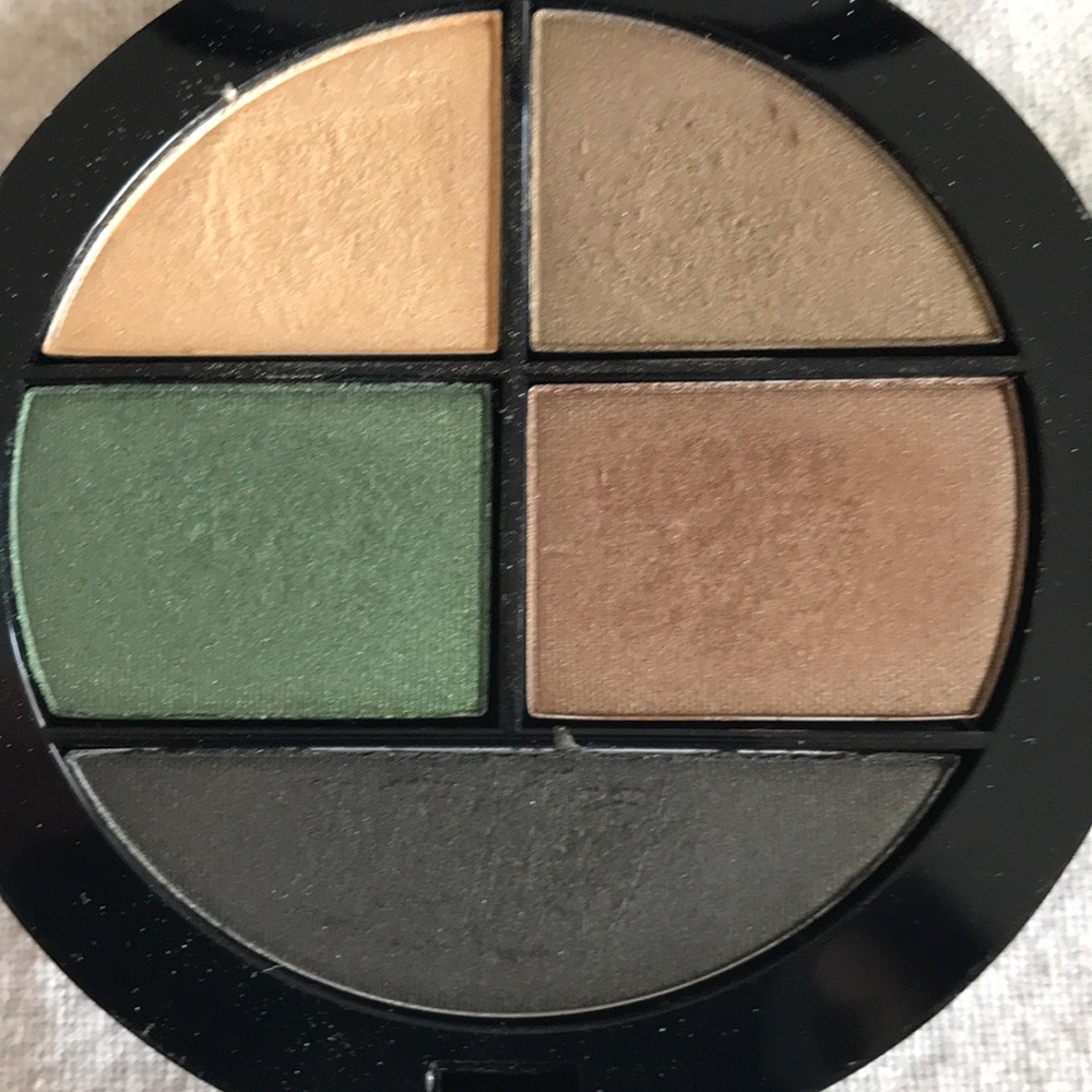 Eyeshadows - Picture 7 of 8